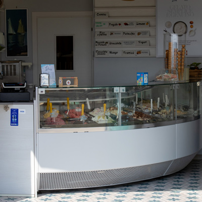 165 Foto Locale Banco Frigo